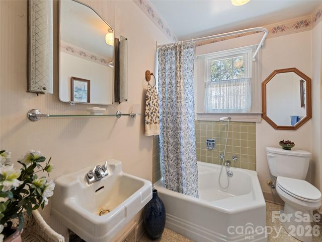 151 Hampton Heights, Canton, NC 28716