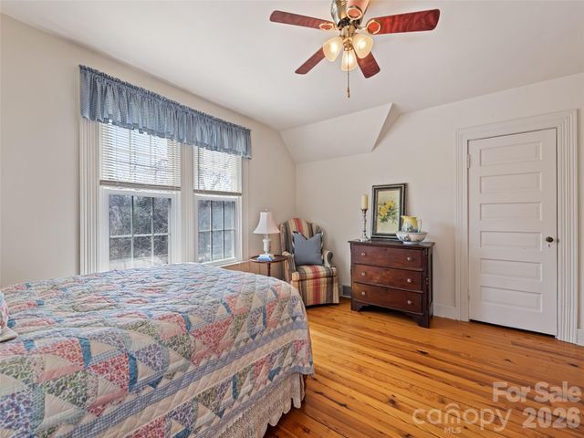 151 Hampton Heights, Canton, NC 28716