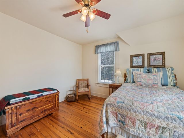 151 Hampton Heights, Canton, NC 28716