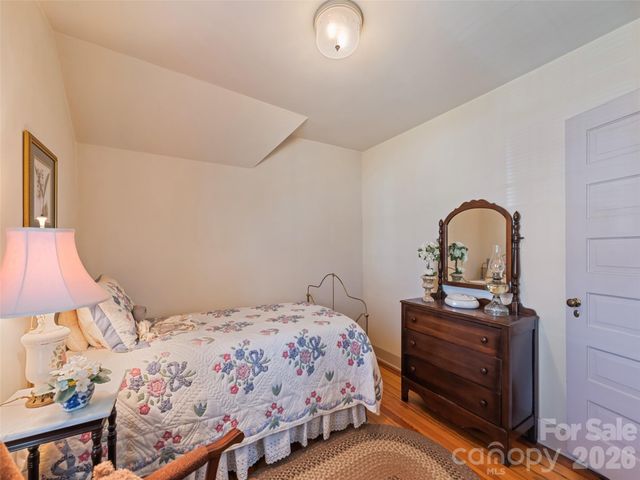 151 Hampton Heights, Canton, NC 28716