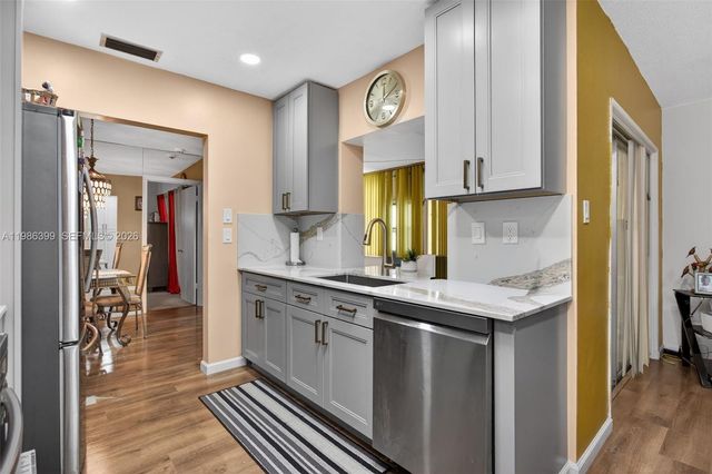 6719 NW 70th Ct, Tamarac, FL 33321