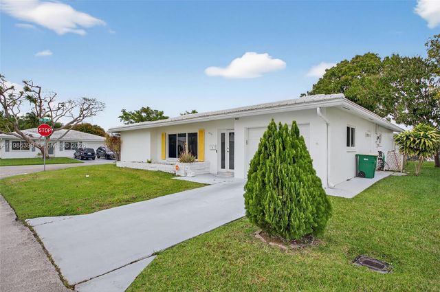 6719 NW 70th Ct, Tamarac, FL 33321