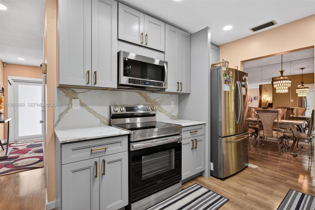 6719 NW 70th Ct, Tamarac, FL 33321