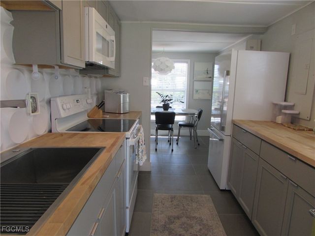 16111 Tortuga ST, Bokeelia, FL 33922