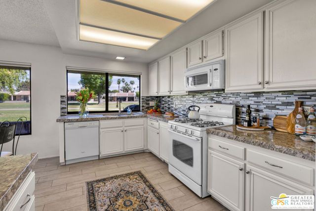 3040 Calle Loreto, Palm Springs, CA 92264