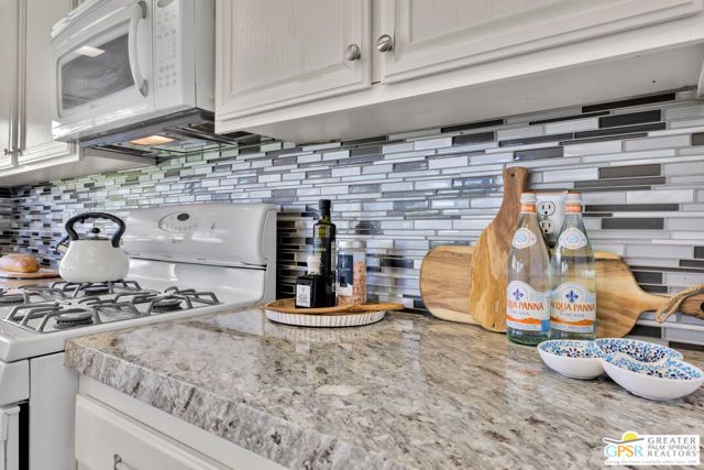 3040 Calle Loreto, Palm Springs, CA 92264