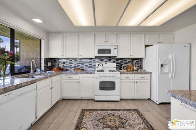 3040 Calle Loreto, Palm Springs, CA 92264