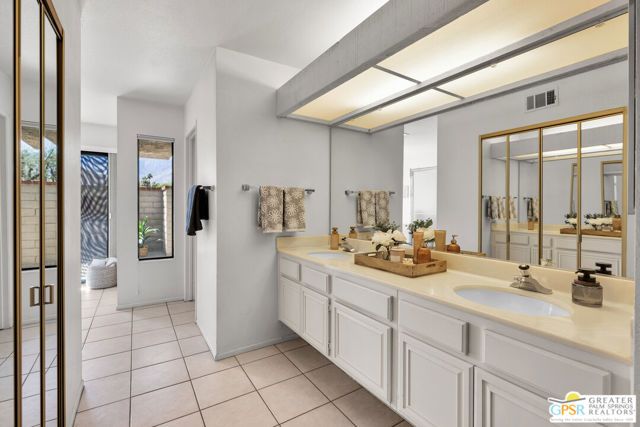3040 Calle Loreto, Palm Springs, CA 92264