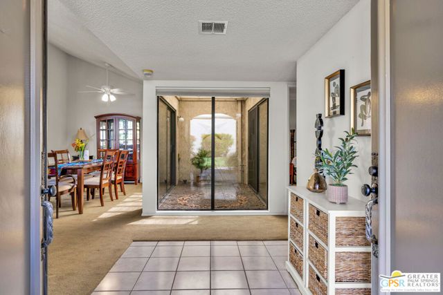 3040 Calle Loreto, Palm Springs, CA 92264