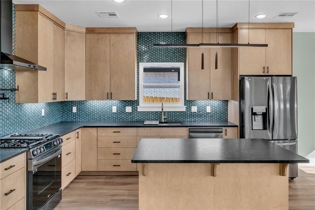 4927 Weeping Willow Avenue, Springdale, AR 72764