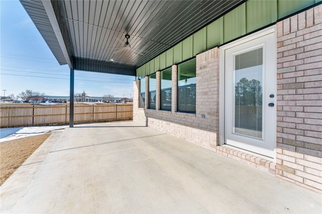 4927 Weeping Willow Avenue, Springdale, AR 72764