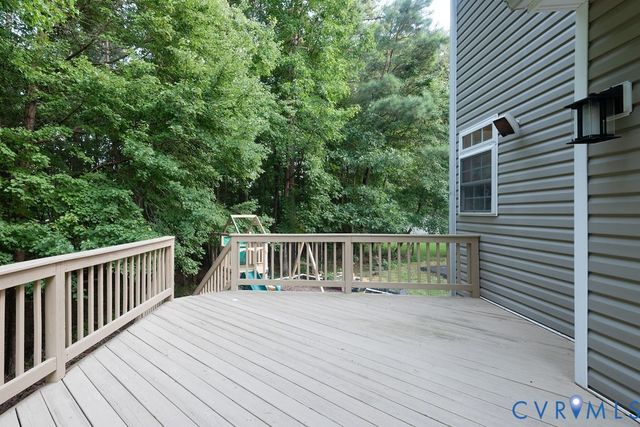 14107 Beachmere Rd, Chester, VA 23831