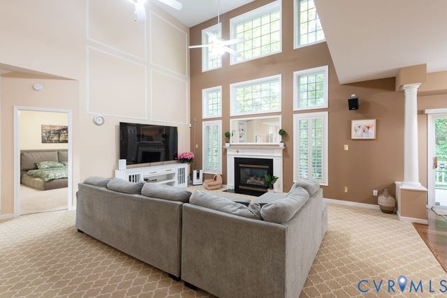 14107 Beachmere Rd, Chester, VA 23831