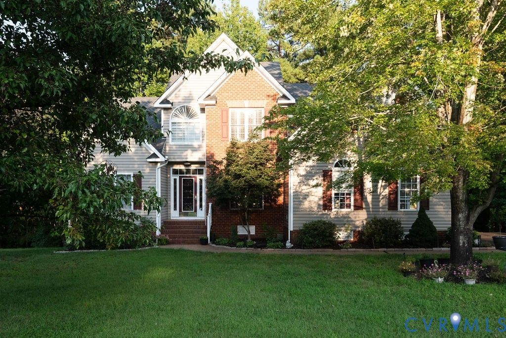 14107 Beachmere Rd, Chester, VA 23831