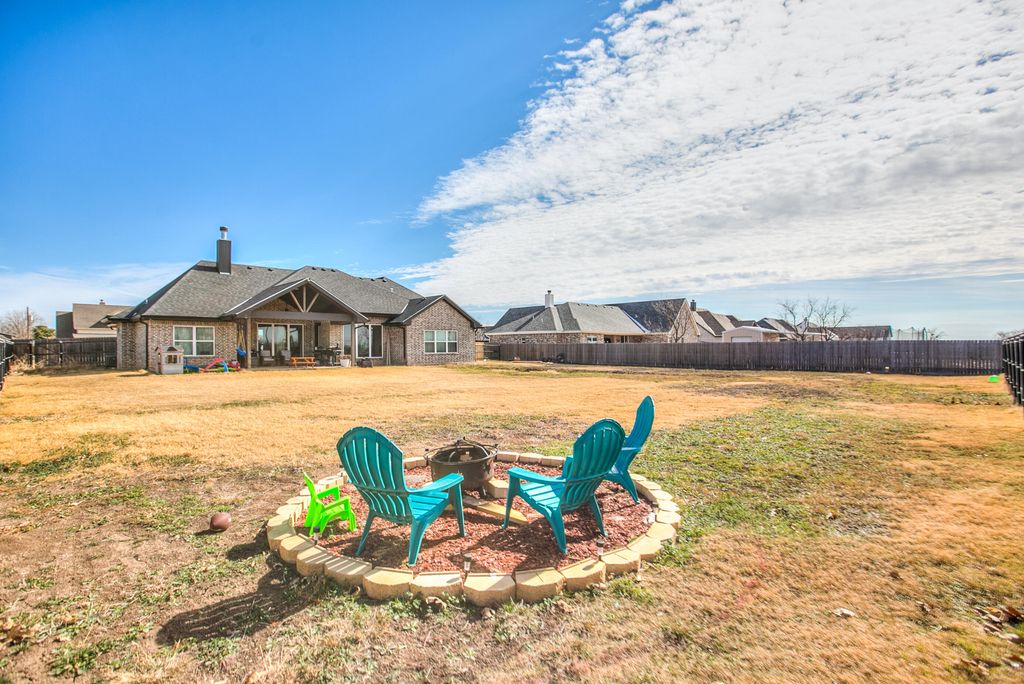 Image 37 of property listing at 211 Calypso Lane, San Angelo, TX 76905