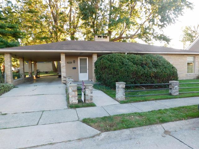 23016 Pleasant Street, Saint Clair Shores, MI 48080