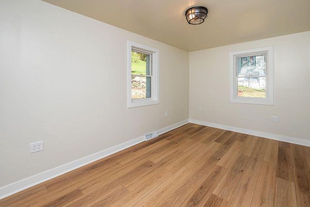 1515 Hillside LANE, Hubertus, WI 53033