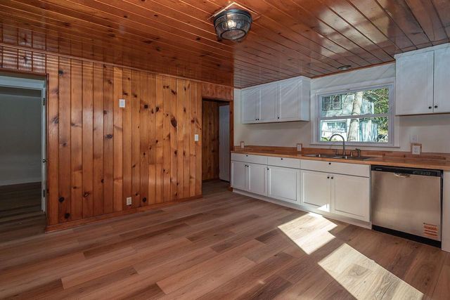 1515 Hillside LANE, Hubertus, WI 53033