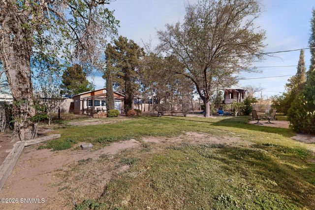 249 S Miranda Street, Las Cruces, NM 88005