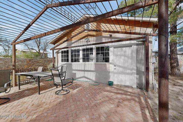 249 S Miranda Street, Las Cruces, NM 88005