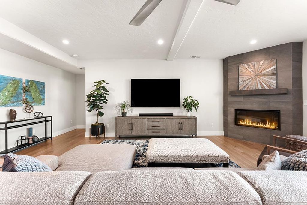 768 E Orion Dr, Boise, ID 83702 photo 17