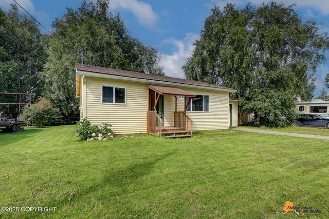 240 N Hatcher Street, Palmer, AK 99645