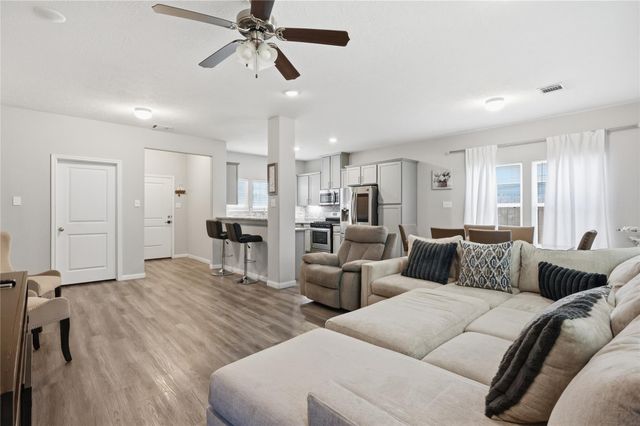 1222 Road 5102, Cleveland, TX 77327