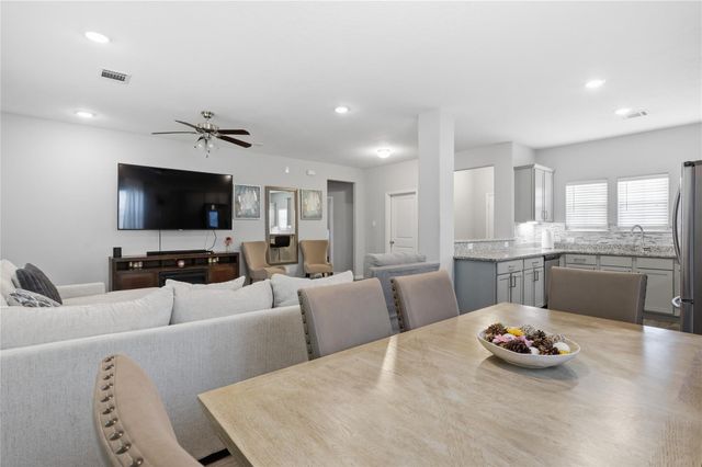 1222 Road 5102, Cleveland, TX 77327