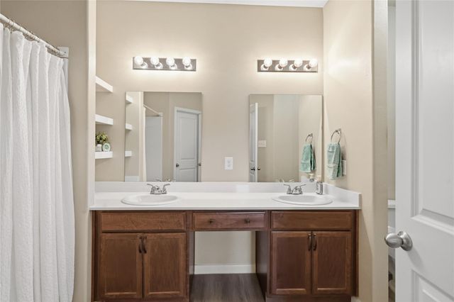 1222 Road 5102, Cleveland, TX 77327