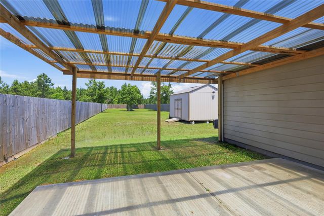 1222 Road 5102, Cleveland, TX 77327