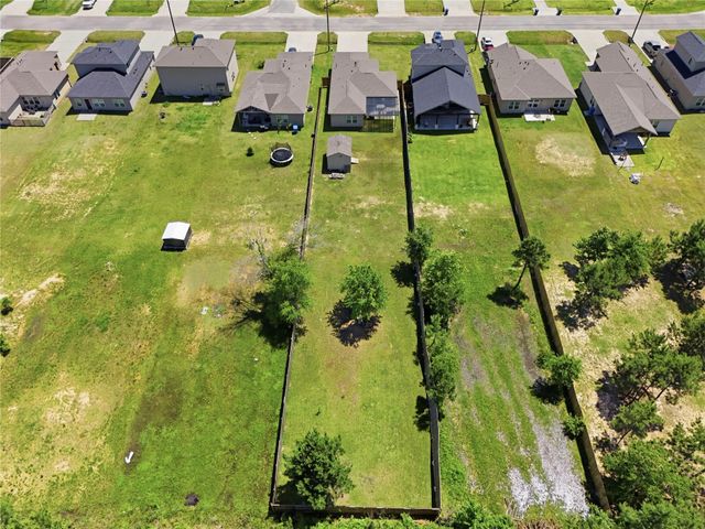 1222 Road 5102, Cleveland, TX 77327