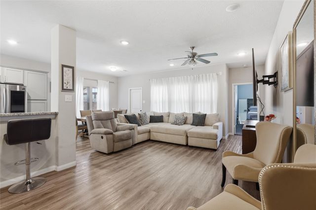 1222 Road 5102, Cleveland, TX 77327