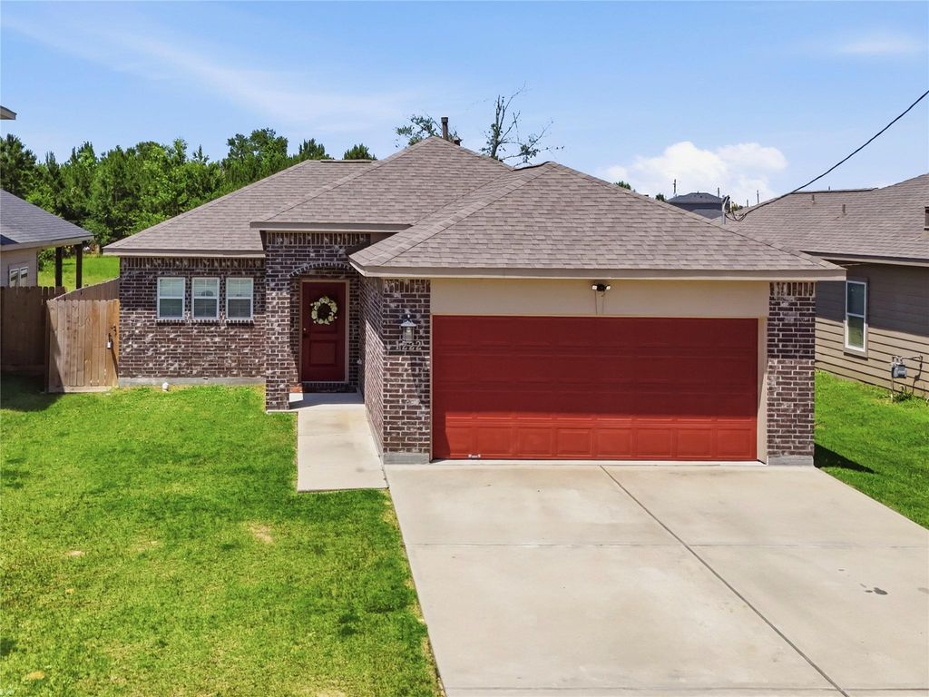 1222 Road 5102, Cleveland, TX 77327