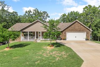 6080 Oak Leaf Drive, Harrison, AR 72601