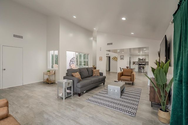 2534 N 87th Way, Scottsdale, AZ 85257