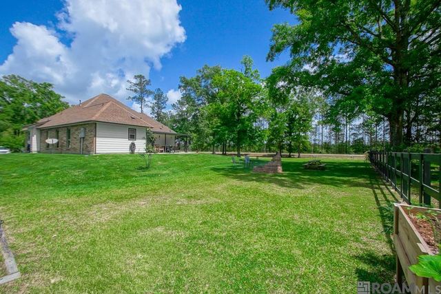 30555 Weiss Rd, Livingston, LA 70754