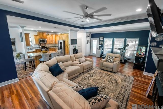 30555 Weiss Rd, Livingston, LA 70754