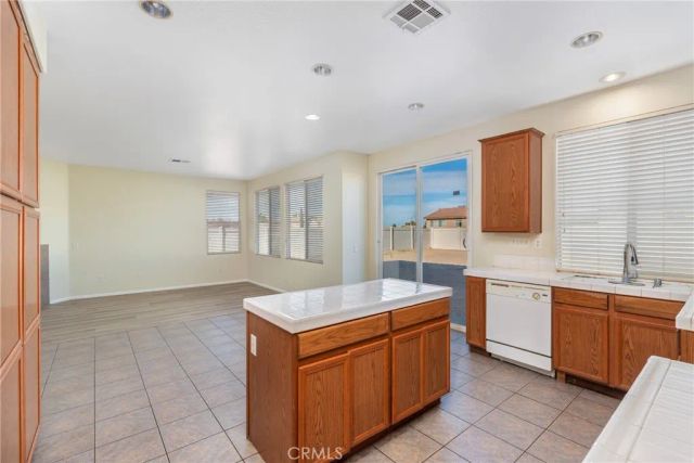 13226 Flint, Victorville, CA 92392