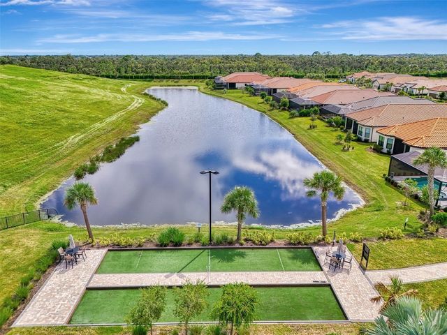 6310 GRANDVIEW HILL COURT, Bradenton, FL 34203