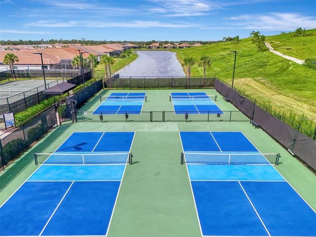 6310 GRANDVIEW HILL COURT, Bradenton, FL 34203