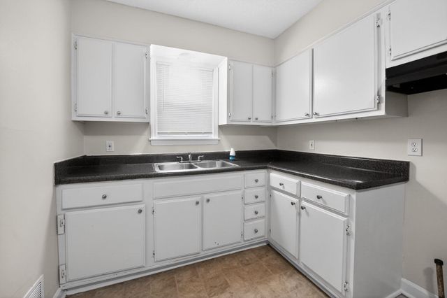 3230 RINEY ST, Memphis, TN 38127