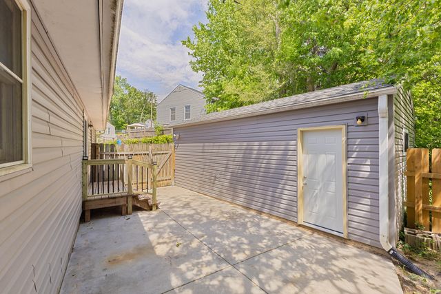 125 HIGHLAND Drive, Council Bluffs, IA 51503