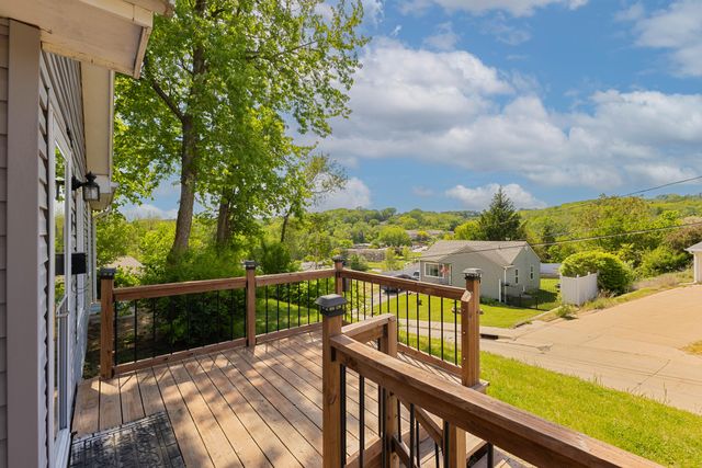 125 HIGHLAND Drive, Council Bluffs, IA 51503