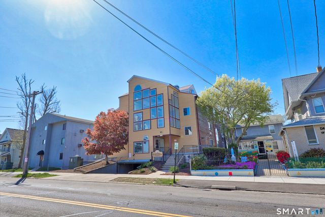 1492 North Avenue 204, Bridgeport, CT 06604
