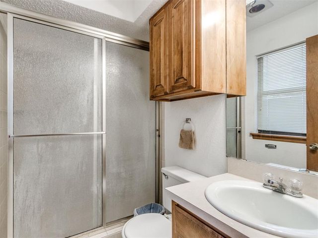 805 Condor Court, Noble, OK 73068