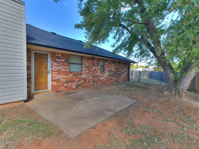 805 Condor Court, Noble, OK 73068