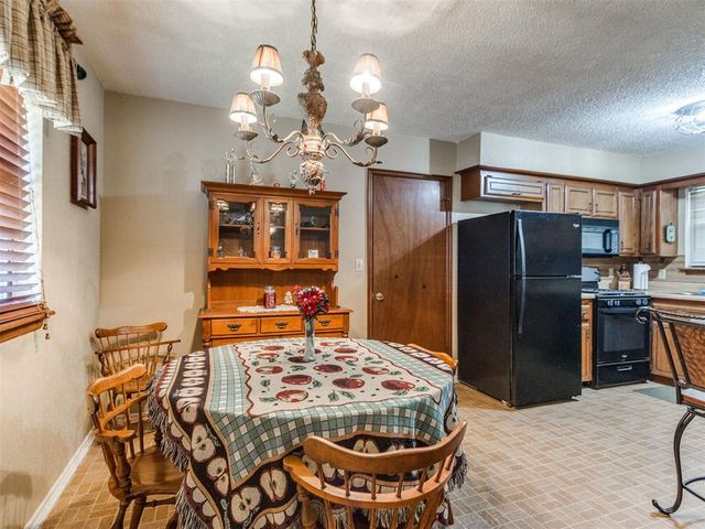 805 Condor Court, Noble, OK 73068