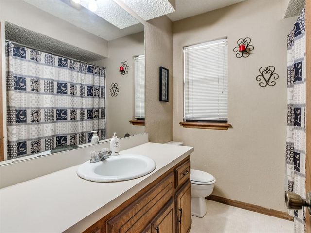 805 Condor Court, Noble, OK 73068