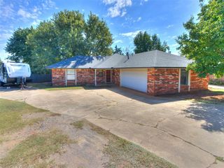 805 Condor Court, Noble, OK 73068