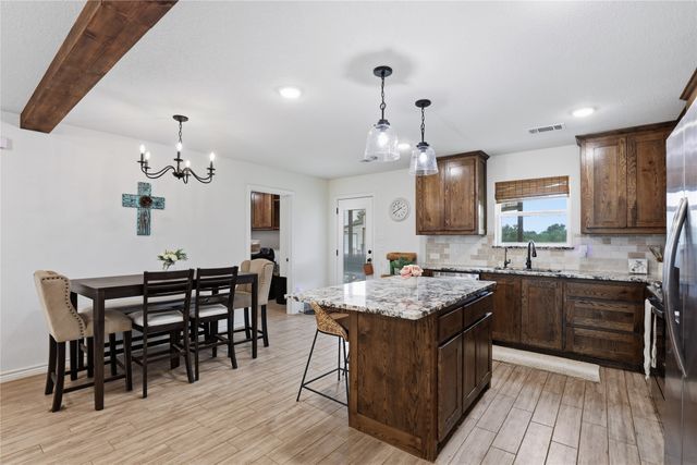 1057 Hereford Drive, Springtown, TX 76082